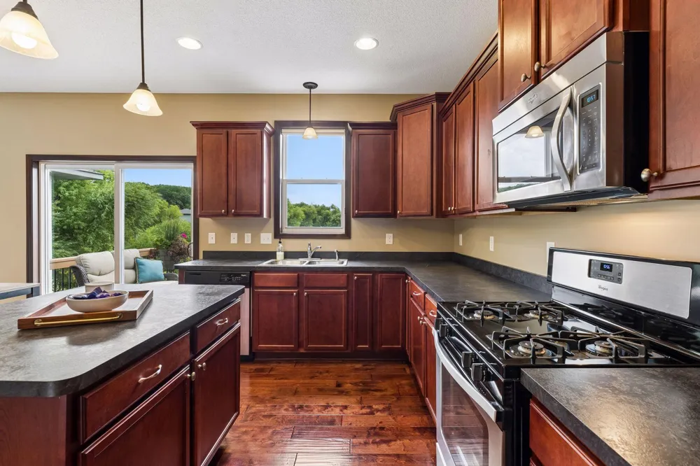 1232 Vernon Drive Carver, MN 55315