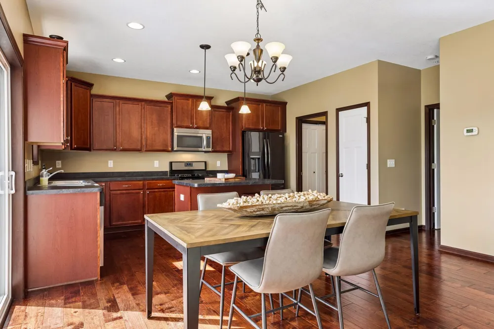 1232 Vernon Drive Carver, MN 55315
