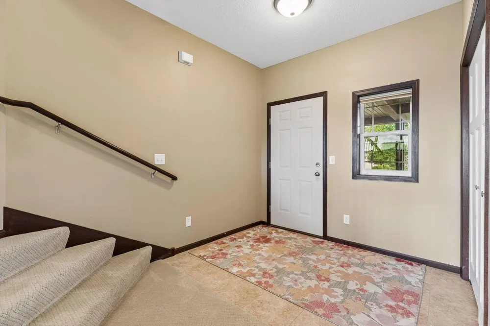 1232 Vernon Drive Carver, MN 55315