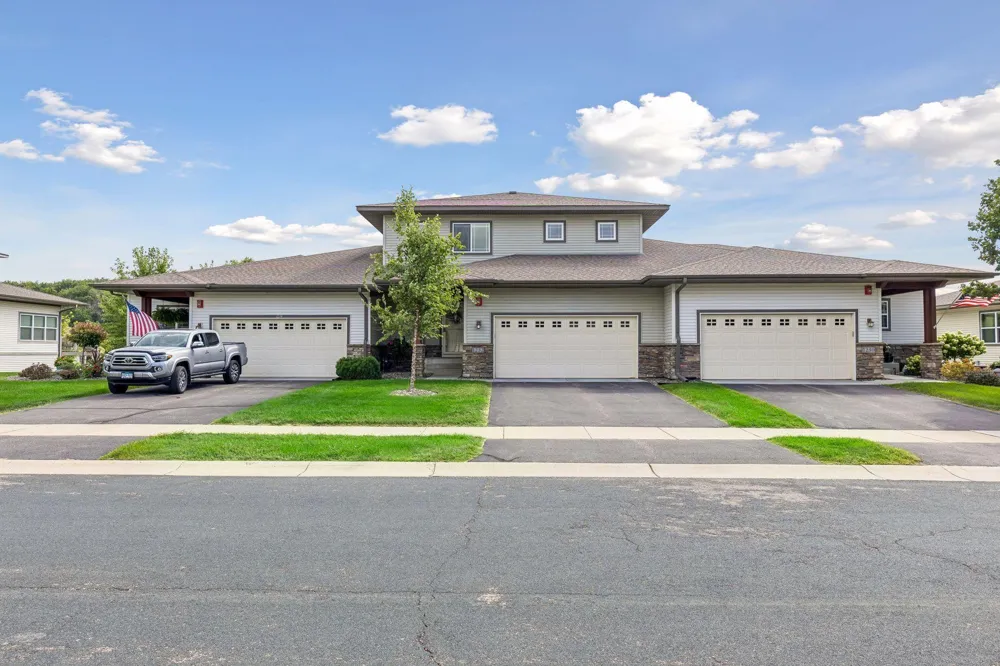 1232 Vernon Drive Carver, MN 55315