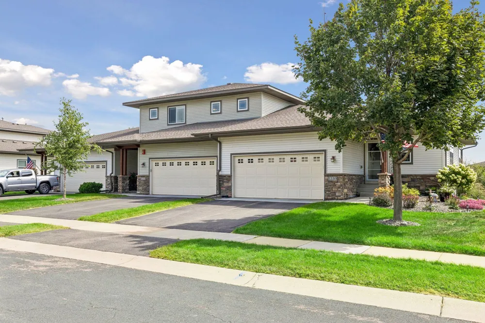 1232 Vernon Drive Carver, MN 55315