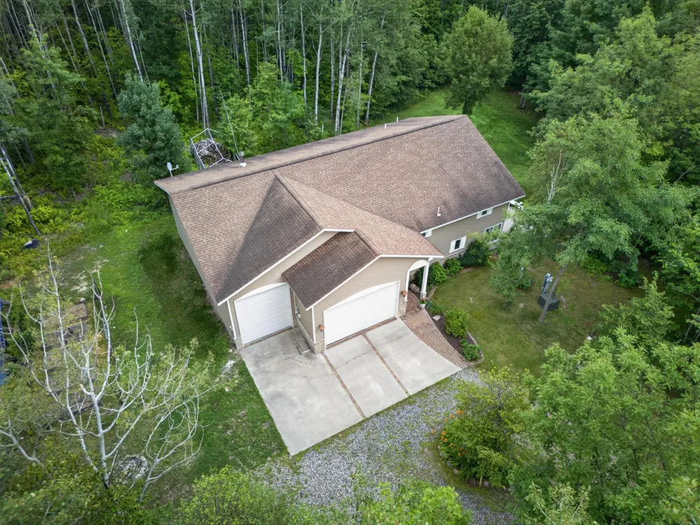 21564 Sugarbush Lane Cohasset, MN 55721