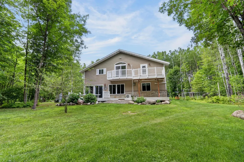 21564 Sugarbush Lane Cohasset, MN 55721