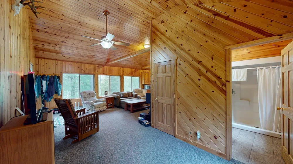 668 East Bay Crane Lake, MN 55725