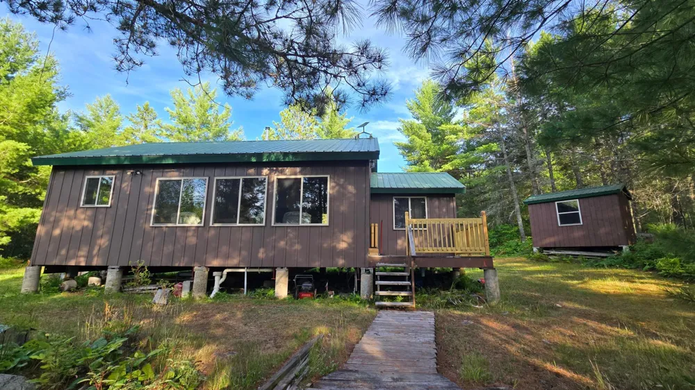 668 East Bay Crane Lake, MN 55725