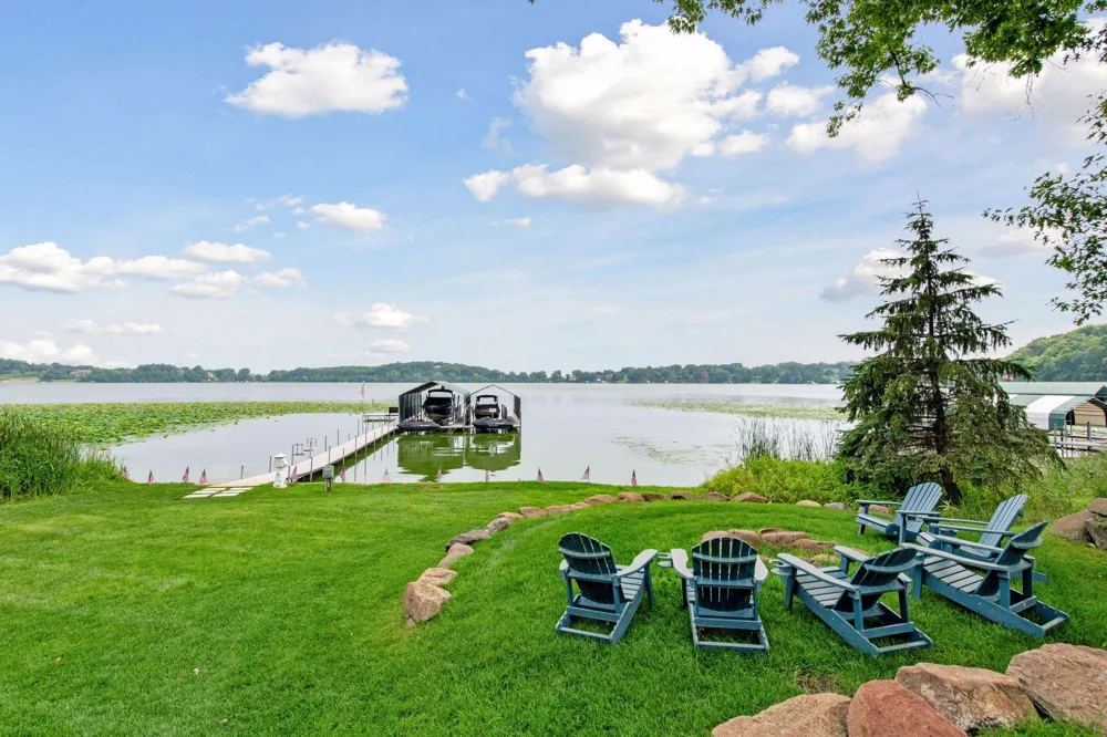 4115 Lotus Drive Minnetrista, MN 55331