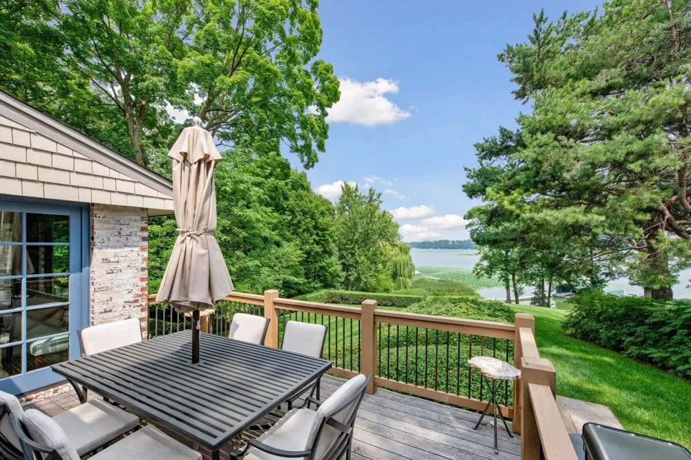 4115 Lotus Drive Minnetrista, MN 55331