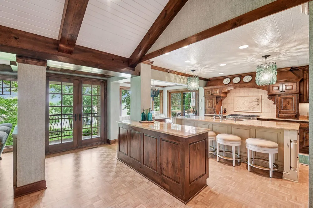 4115 Lotus Drive Minnetrista, MN 55331