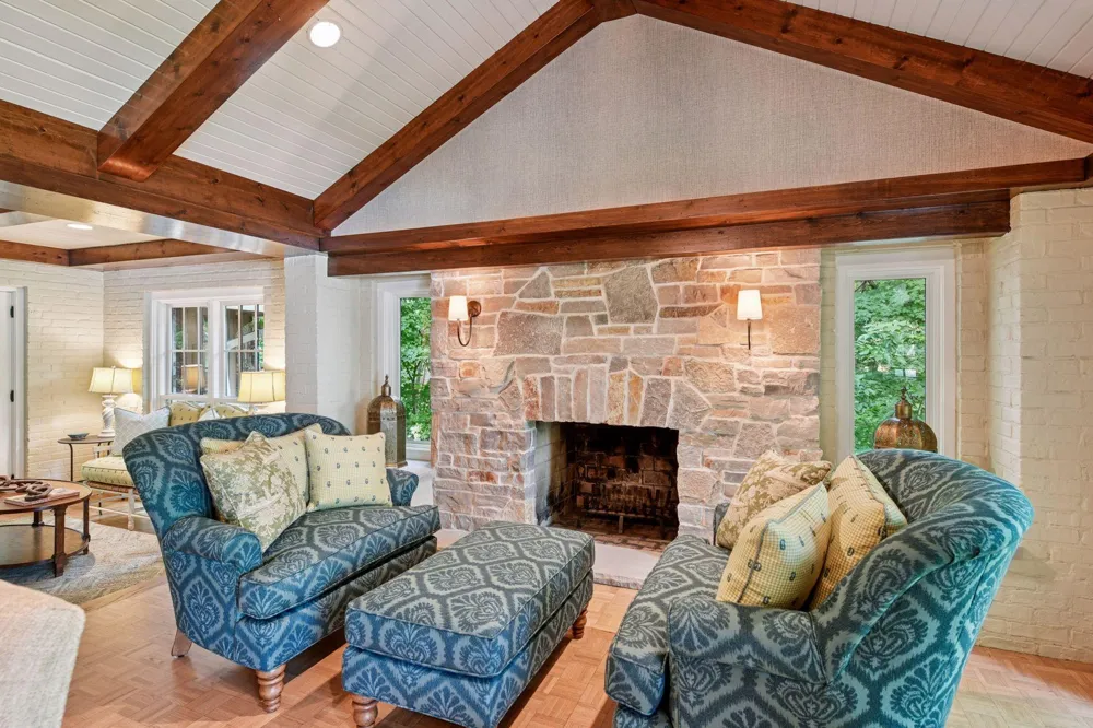 4115 Lotus Drive Minnetrista, MN 55331