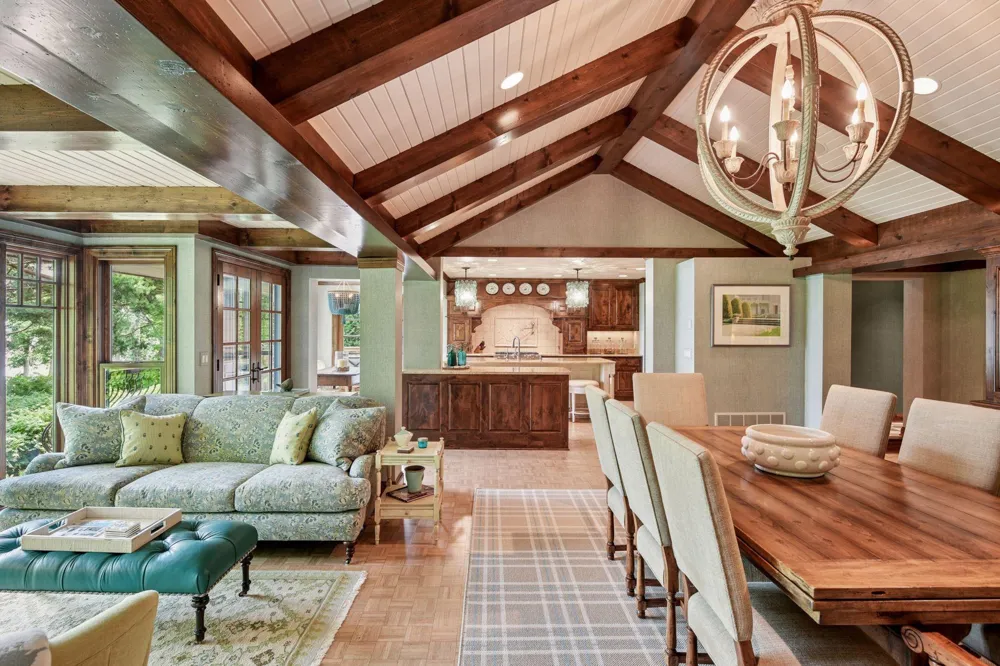 4115 Lotus Drive Minnetrista, MN 55331