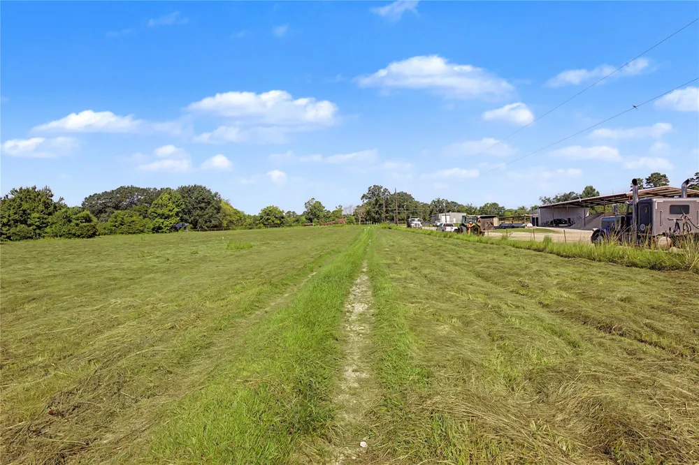 908 Fm 1280 E Lovelady, TX 75851