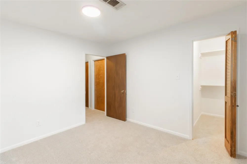 8702 Landwood Drive Houston, TX 77040