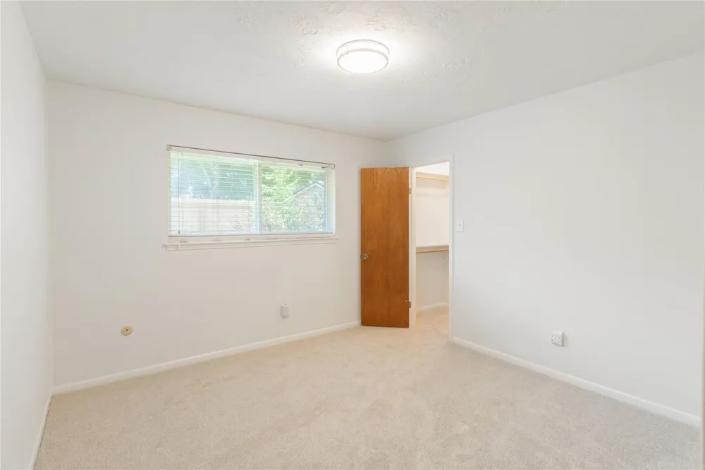 8702 Landwood Drive Houston, TX 77040