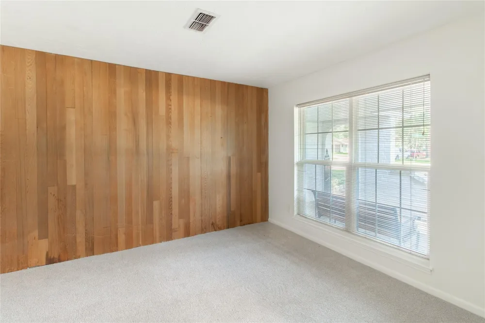 8702 Landwood Drive Houston, TX 77040