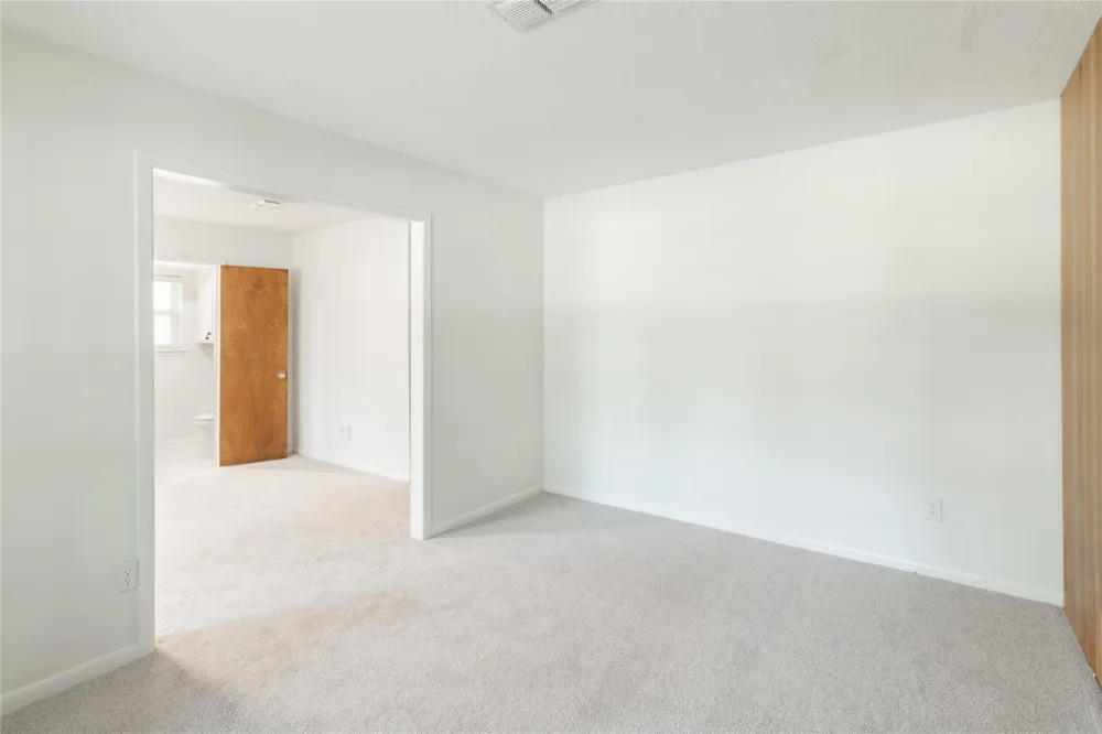 8702 Landwood Drive Houston, TX 77040
