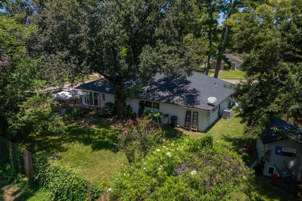 8702 Landwood Drive Houston, TX 77040