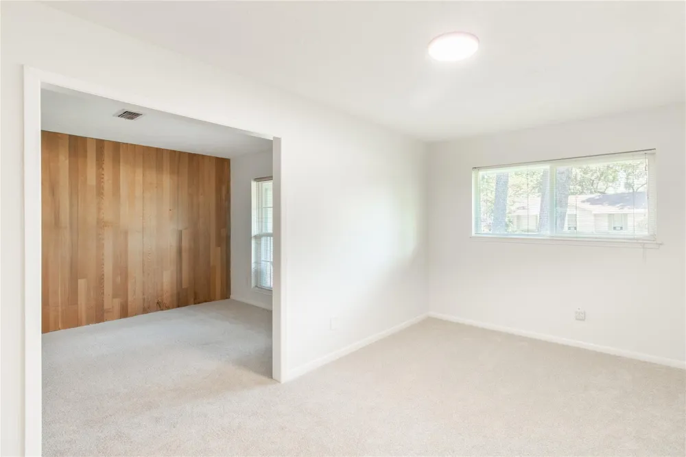 8702 Landwood Drive Houston, TX 77040