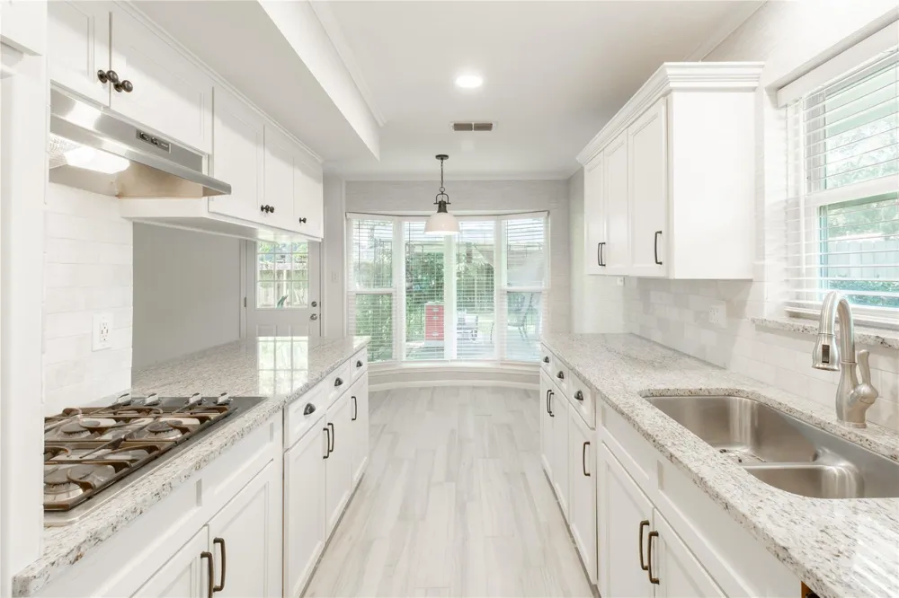 8702 Landwood Drive Houston, TX 77040