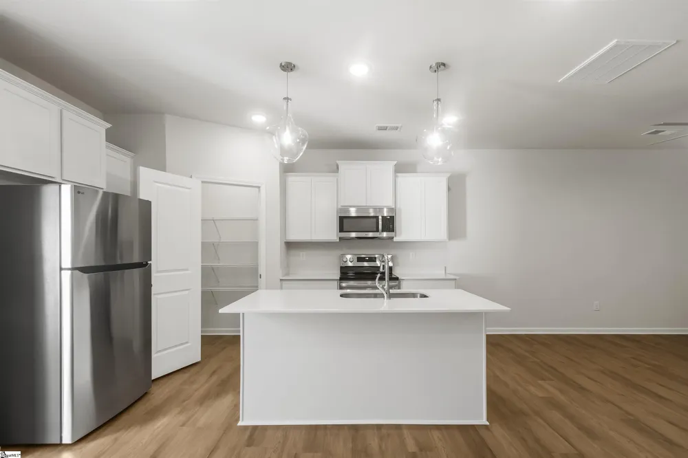 32 Stoneview Way Taylors, SC 29687