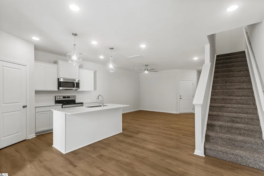 32 Stoneview Way Taylors, SC 29687