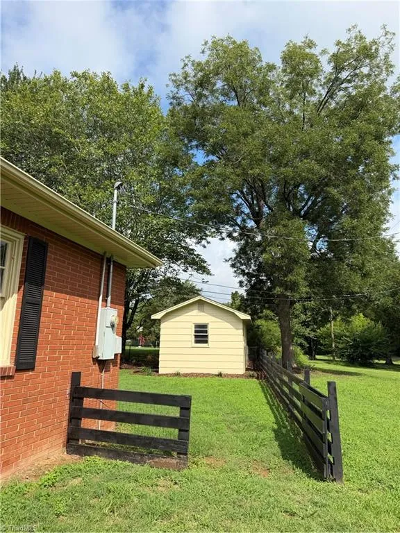 4716 NC Highway 150 Lexington, NC 27295