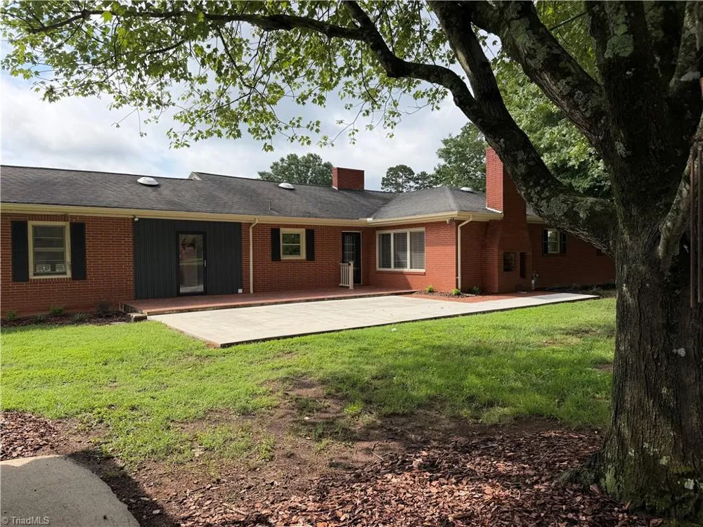 4716 NC Highway 150 Lexington, NC 27295