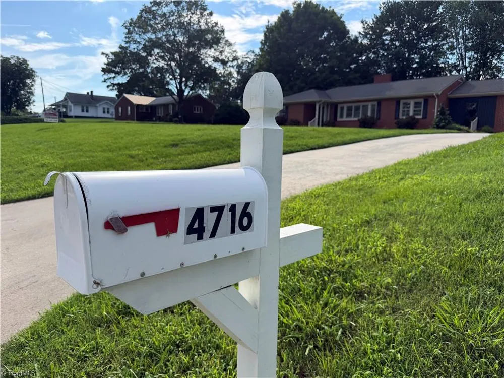 4716 NC Highway 150 Lexington, NC 27295