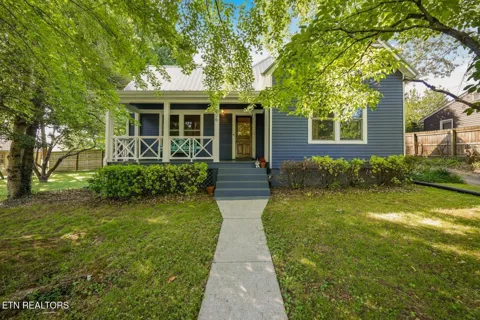 306 Dahlia Drive