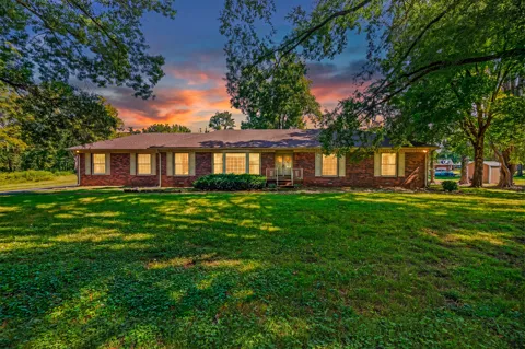 237 Shute Ln