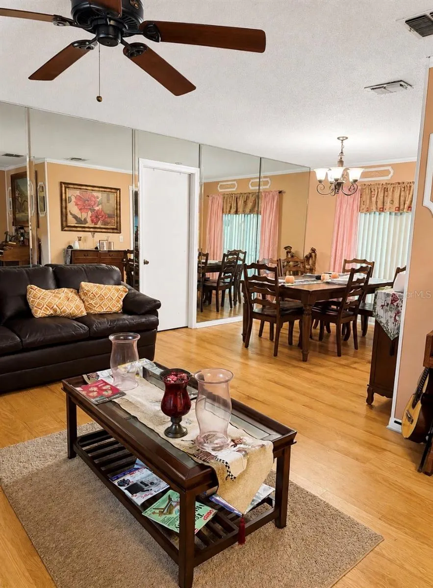 1012 FOREST CIRCLE Winter Springs, FL 32708