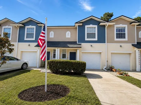 66 MOULTRIE VILLAGE LANE