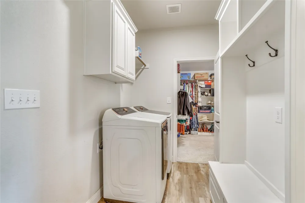 1000 Churchill Lane Millsap, TX 76066