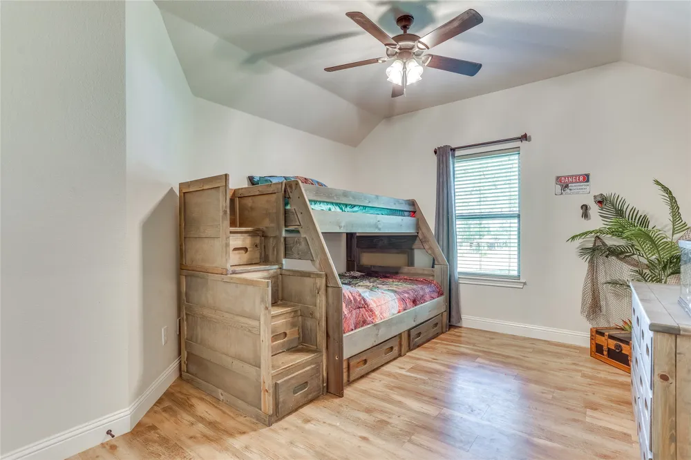 1000 Churchill Lane Millsap, TX 76066