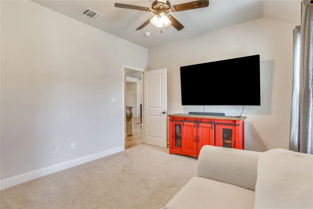1000 Churchill Lane Millsap, TX 76066