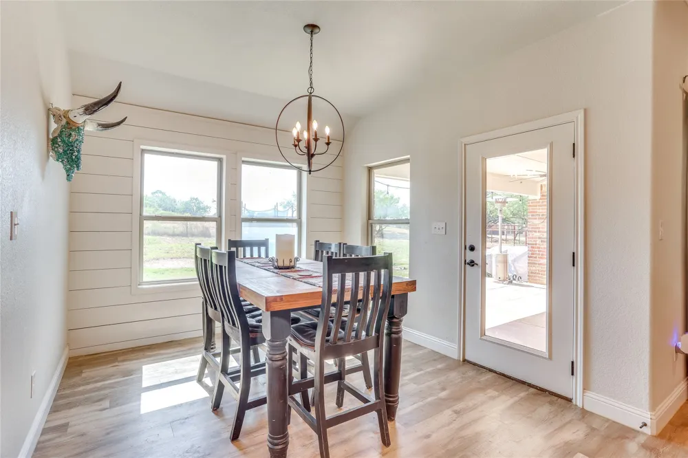 1000 Churchill Lane Millsap, TX 76066