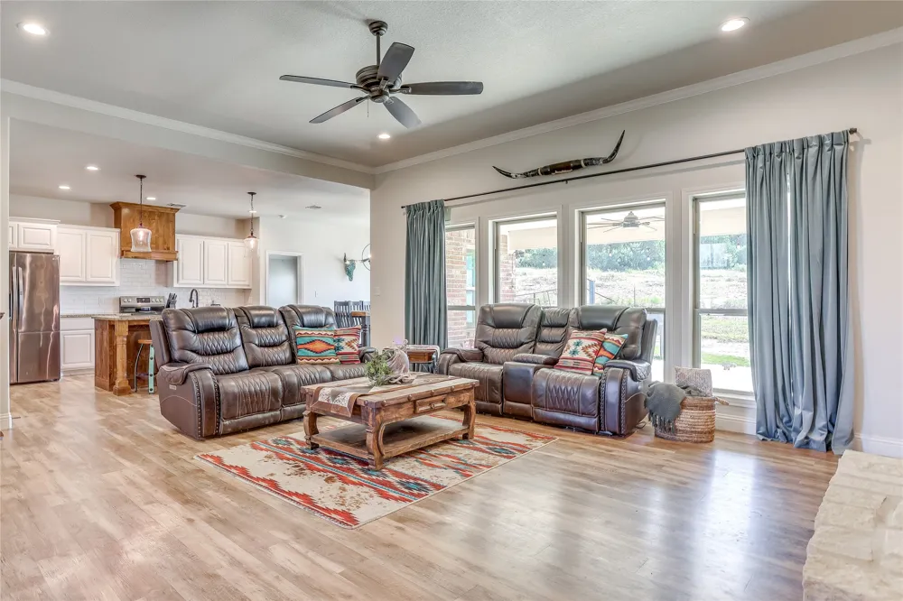 1000 Churchill Lane Millsap, TX 76066