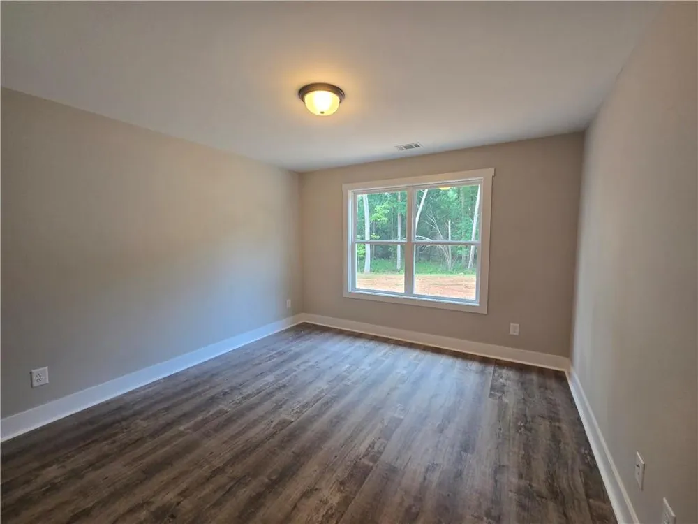 656 Highland Avenue Hartwell, GA 30643
