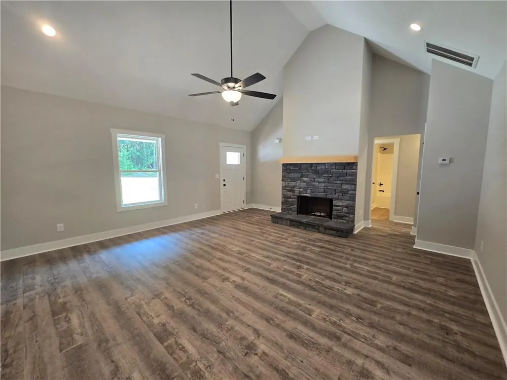 656 Highland Avenue Hartwell, GA 30643