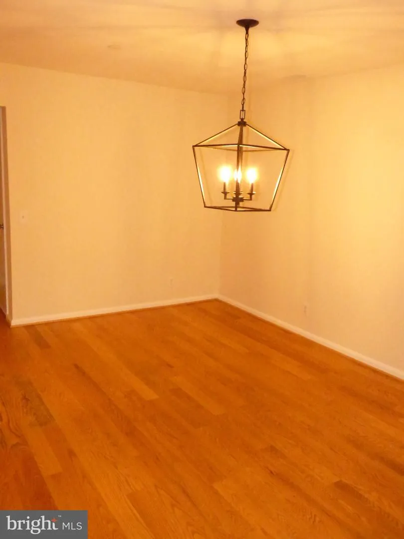 1401 OAK STREET #G-4 Arlington, VA 22209