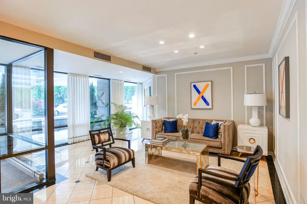 1401 OAK STREET #G-4 Arlington, VA 22209