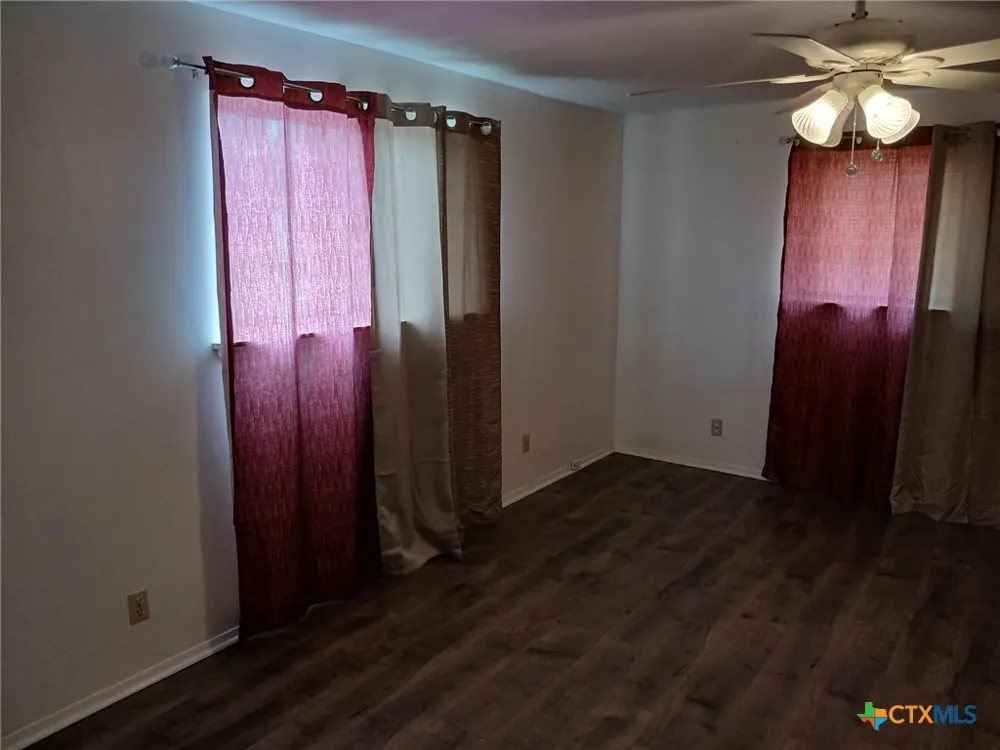 502 Guadalupe Street Seguin, TX 78155