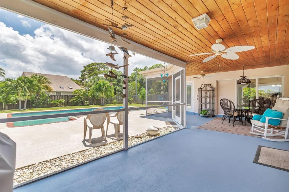 502 OAK TERRACE Jupiter, FL 33458