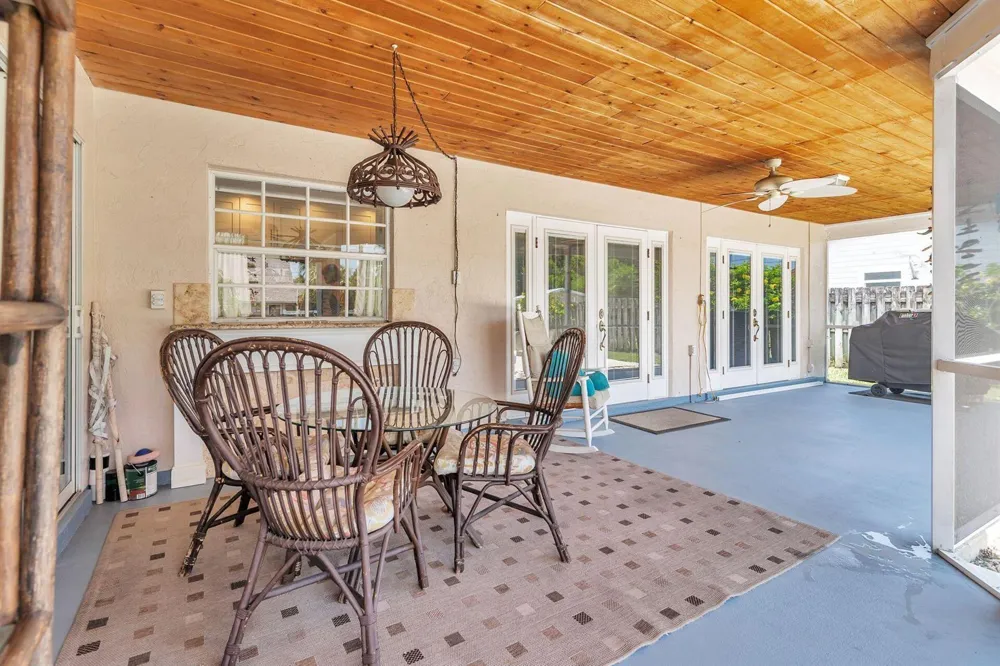 502 OAK TERRACE Jupiter, FL 33458