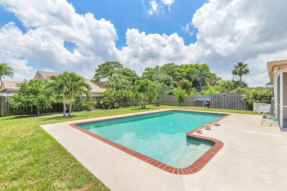 502 OAK TERRACE Jupiter, FL 33458
