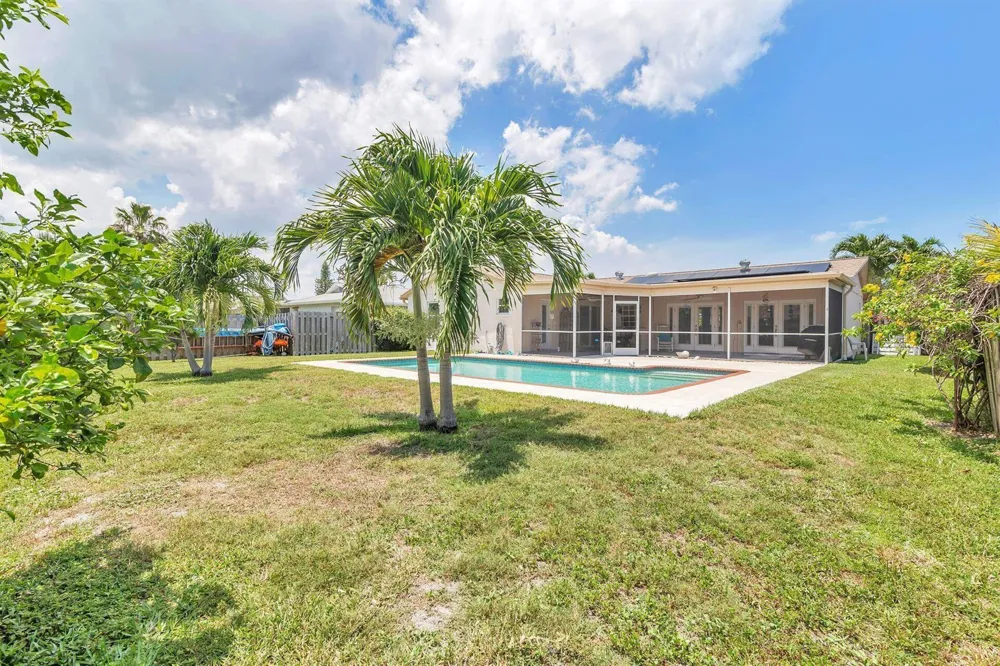 502 OAK TERRACE Jupiter, FL 33458