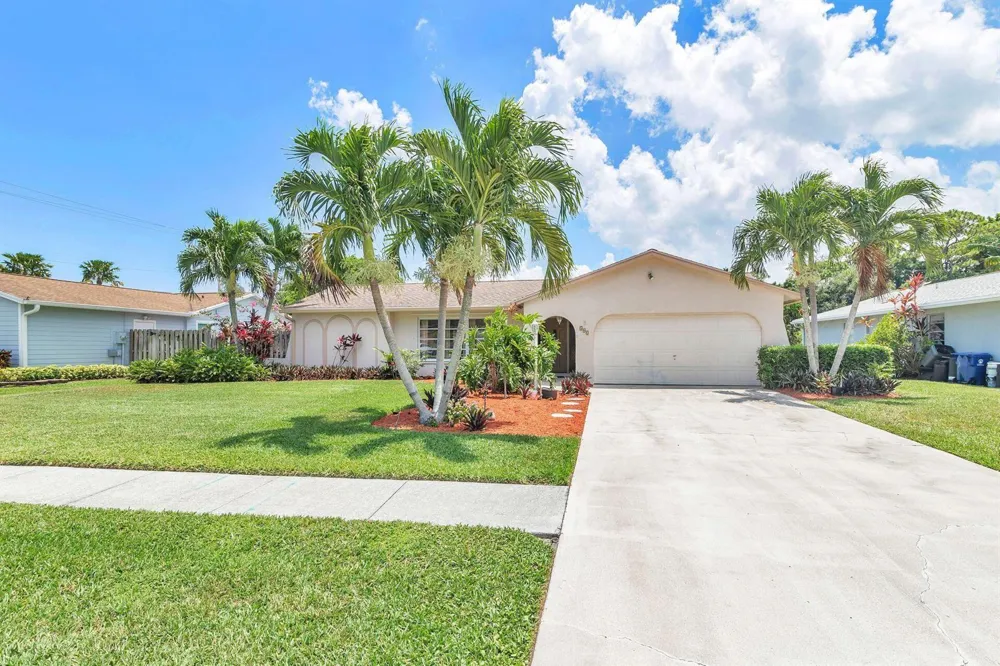 502 OAK TERRACE Jupiter, FL 33458