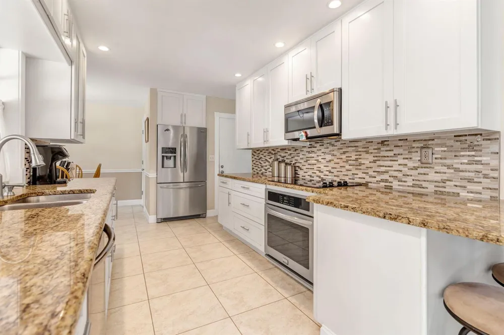 502 OAK TERRACE Jupiter, FL 33458