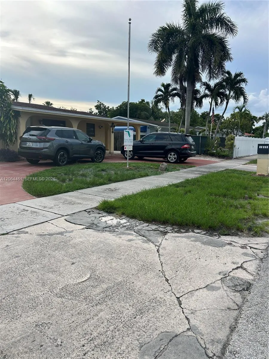 19710 NW 51st Ave Miami Gardens, FL 33055