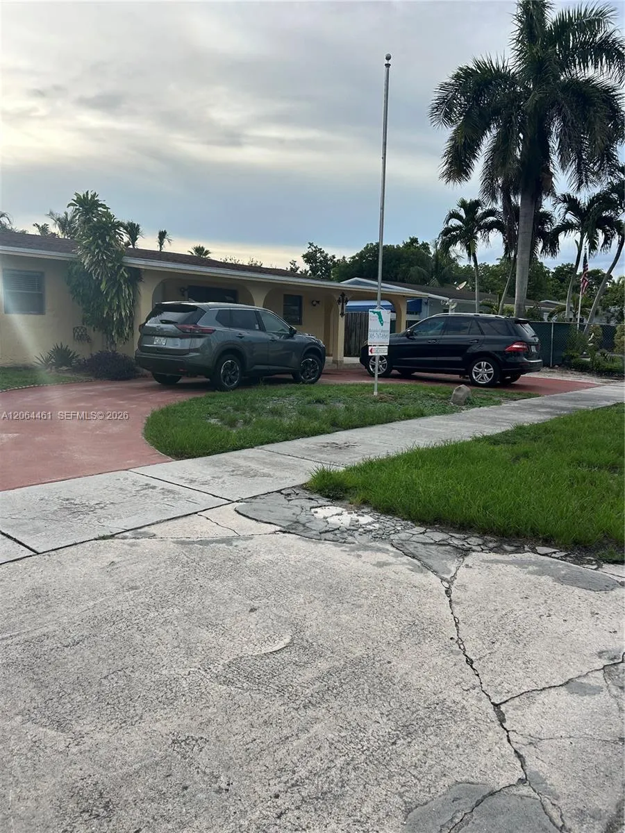 19710 NW 51st Ave Miami Gardens, FL 33055