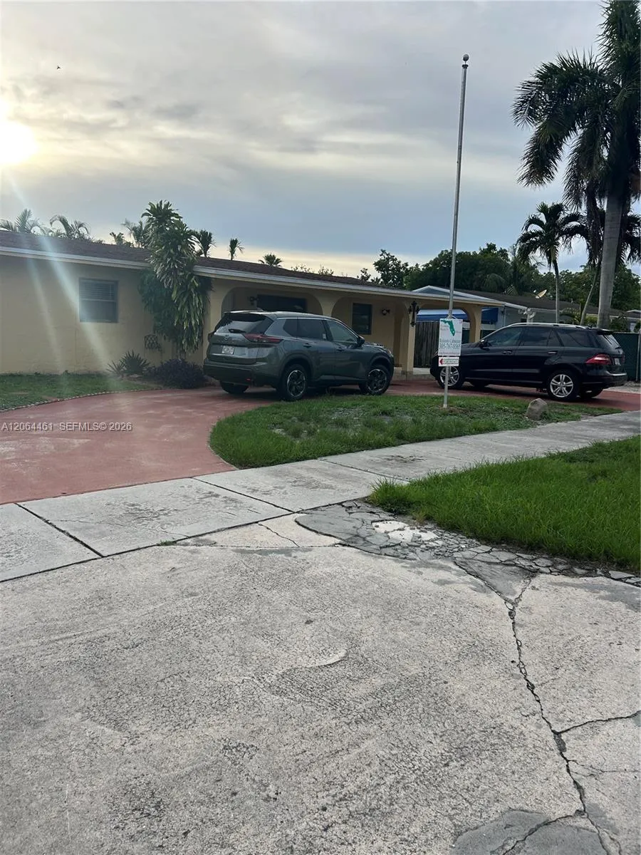19710 NW 51st Ave Miami Gardens, FL 33055